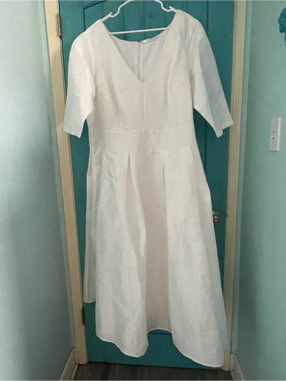 eshakti White V-Neck Pleated Midi Dress